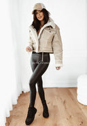 Kurtka z eko-skóry z kożuszkiem Jasnobeżowa ALESSIA 