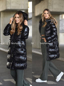 Pikowana kurtka z kapturem Czarna DELIA 