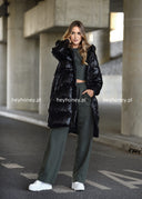 Pikowana kurtka z kapturem Czarna DELIA 