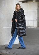 Pikowana kurtka z kapturem Czarna DELIA 