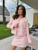 Żakiet Tweedowy ze Złotymi Guzikami Różowy COLETTE